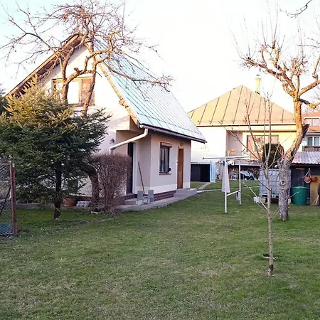 Mini Domcek Jolan בית נופש *